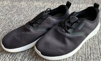 Látkové tenisky Crocs, 42-43