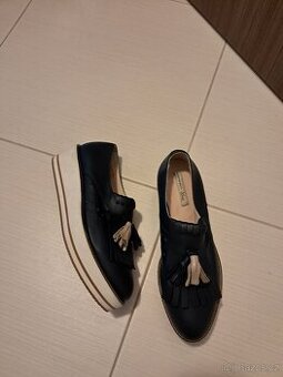 Nové Damske polobotky značky Tosca Blue velikost 38