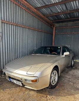 Porsche 944 veterán