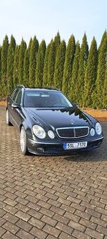 Mercedes-Benz E 270 W211