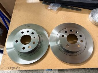 Kotouče zadní BOSCH 5x110 OPEL