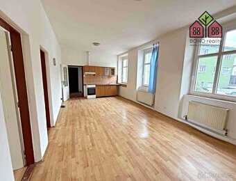 Pronájem bytu 4+kk, 67 m2, parkovací místo a internetové při