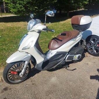 Piaggio Beverly 300i