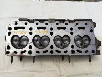 Hlava motoru Ford 1.3 fiesta, escort - 1