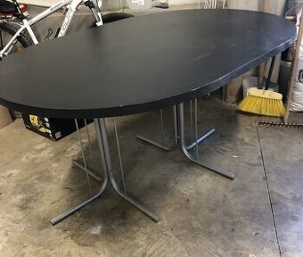 Stůl 160 cm x 120 cm