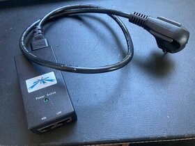 Ubiquiti POE adaptér injektor UBI-POE-15-8