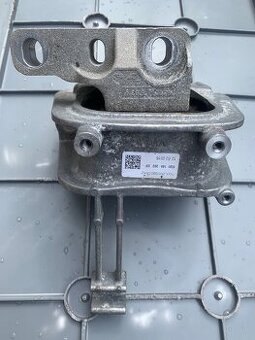 VW Audi Seat Skoda držák motoru - 5Q0 199 262 DF
