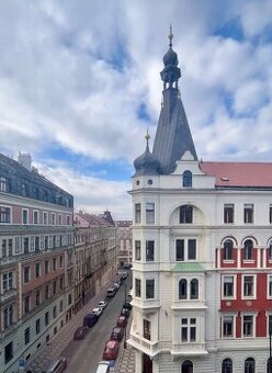 Pronájem kanceláře v centru Prahy – bez provize Vedle Tančí