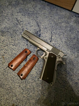 Airsoft Colt 1911 Stříbrný WE