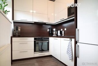 Prodej Rodinný dům, 92㎡ - 1