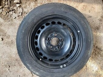 Slušné letní 185/65 R15 na diskách 5x112 oreg Mercedes Levně