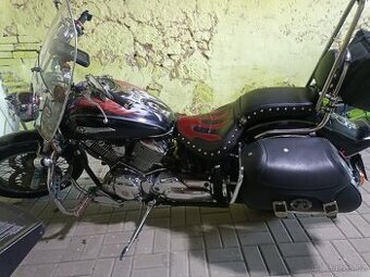 Yamaha XVS 1100 DragStar