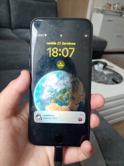 iPhone Se