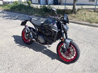 Prodám Ducati Monster 937 šedý - 2023 - 4.436 km