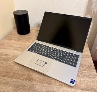 Nový DELL Pro 16 Plus PB16250 – výkonný a elegantní pracant