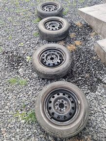 Sada plechových disků se zimním obutím 175/65/R14 82T