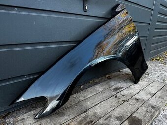 BMW F10/F11 levý přední blatnik original