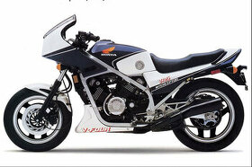 Náhradní díly z HONDA VF750F Interceptor