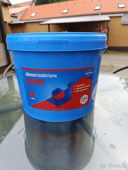 Fasádní barva,penetrace