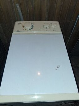Pračka Whirlpool – horní plnění (Aqua Program)