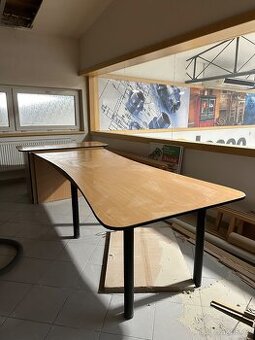 Kancelářský nábytek - 1