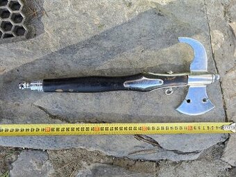 KRÁSNÁ STARÁ VELITELSKA HASIČSKÁ SEKERA