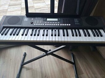 Roland E-X10 Keyboard s dynamikou