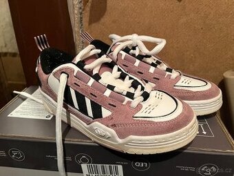 Dámské boty velikosti okolo 36