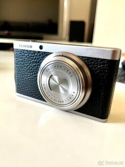 FUJI XF1