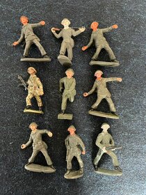 Vojáci DDR