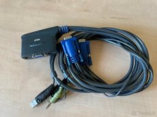 2 port USB KVM switch ATEN CS62U