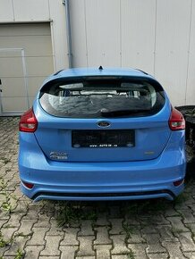 Víko kufru a dvere Ford Focus 3 facelift modrá WF