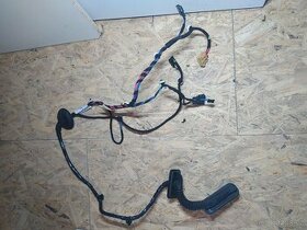 Svazek elektrický dveřní přední