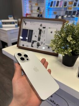 iPhone 15 Pro Max 256GB Bílý titan Záruka - 1