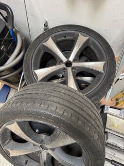 275/35r20