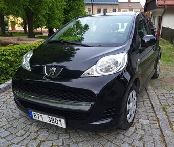 Peugeot 107 1.0 50kw r.v2009 5dveř