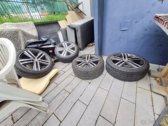 Dobry den, nabízím 17 lité kola z rapida 10 000,-