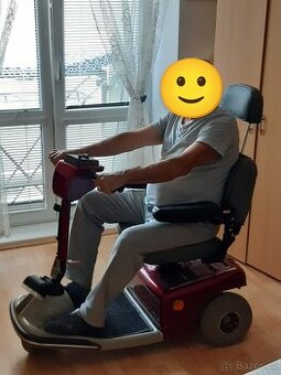 Elektrický skútr (tříkolka) pro invalidy