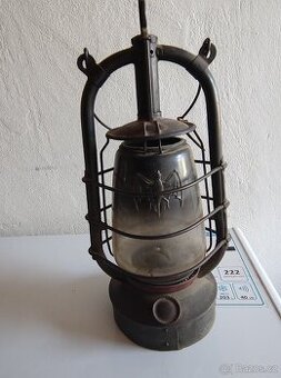Německá válečná petrolejová lampa