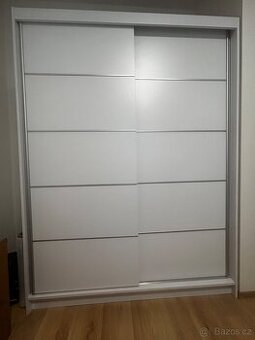 Šatní skříň 150x200