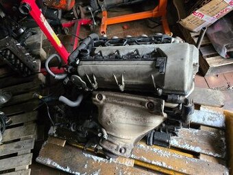 Motor 2ZZ z Toyota Corolla T-Sport, plně funkční