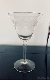 Starožitné skleničky, 2x 5 kusů