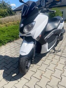 Yamaha X max 125