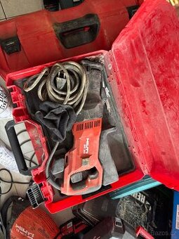 PŘÍMOČARÁ PILA OCASKA HILTI SR 30
