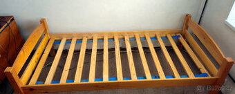 Jednolůžková dřevěná postel pro 90x200