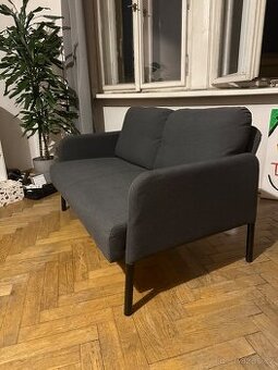 IKEA GLOSTAD 2místná pohovka Knisa tmavě šedá