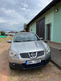 Nissan qashqai 1.5 nafta 202.najeto