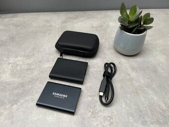 Externí SSD Samsung T5 - 1TB (1000 Gb) + dárky