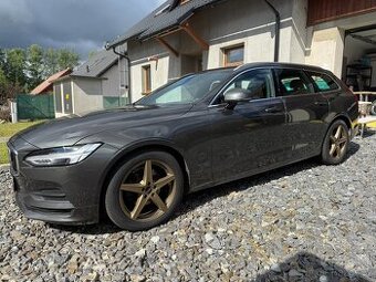 VOLVO V90 D3 2020