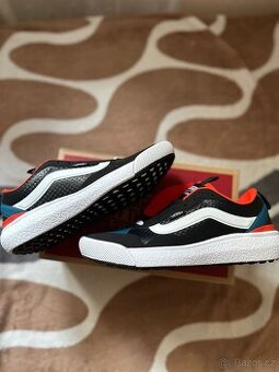Vans Ultrarange Exo – Velikost 35 – Nové